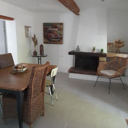 Villa La Ferme Des Oliviers à Solliès-Pont Extérieur photo