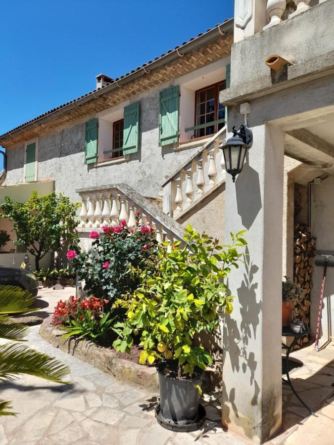 Villa La Ferme Des Oliviers à Solliès-Pont Extérieur photo